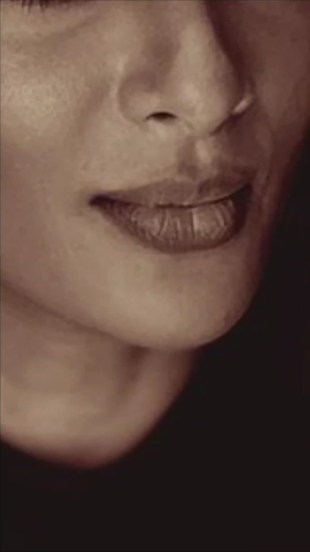 actress_LIPS