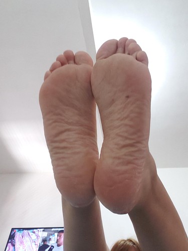 admiringfeet