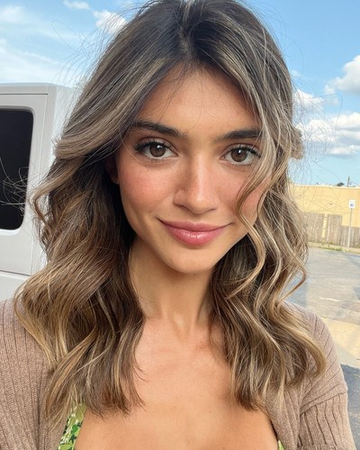 AmiraBrie_