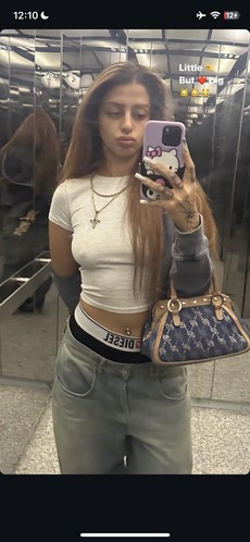 asyaalizaude