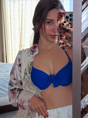 BollywoodInBikinis