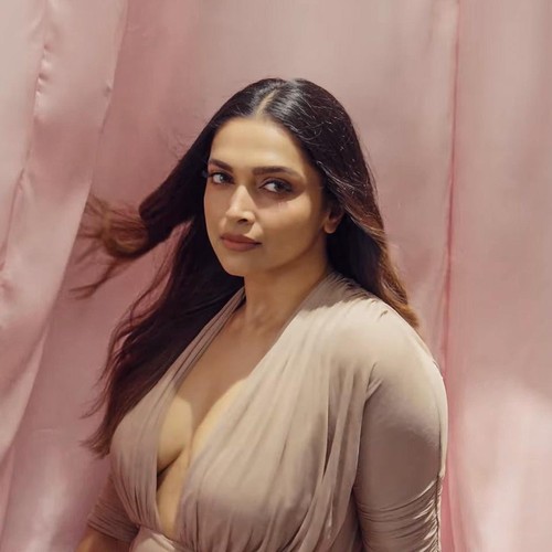 DeepikaPadukoneSexy