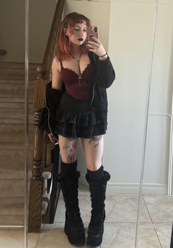 EmoGirlFashion