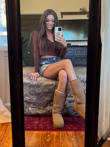 FeetnSolesinSkirts