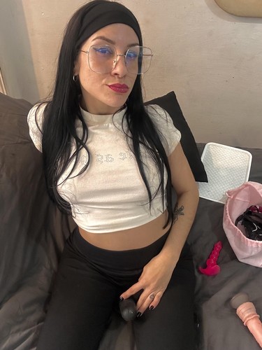 FemdomsPeggingSissies