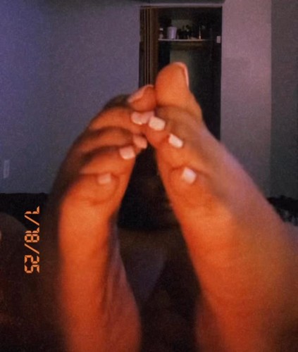 footjobsandprettyyoes