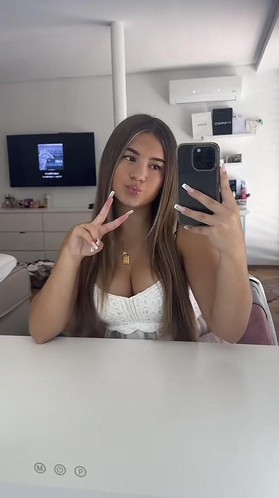 Lenasboringlife24