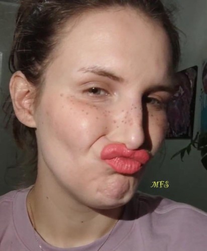 lipsfetishes