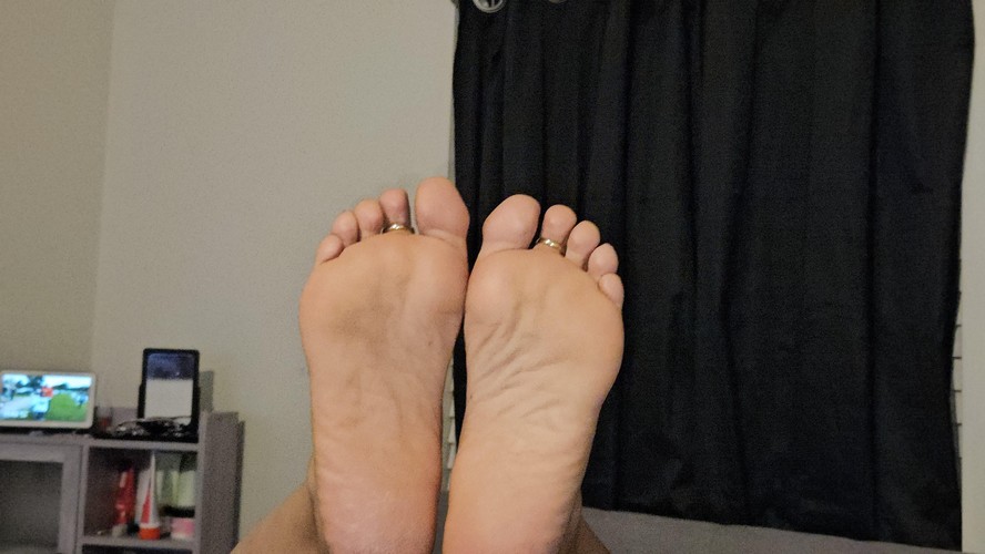 MichiganFeetNSFW