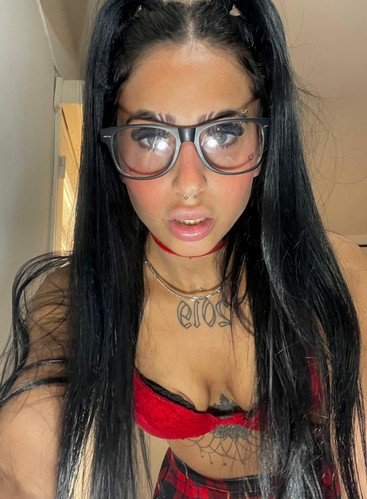 MyCleavageSFW