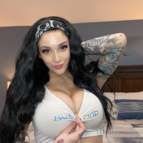 NoelleEastonFans