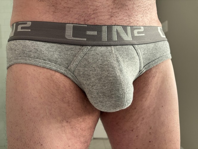 RealMenWearBriefs