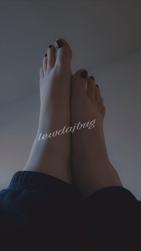 SellYourFeetPics