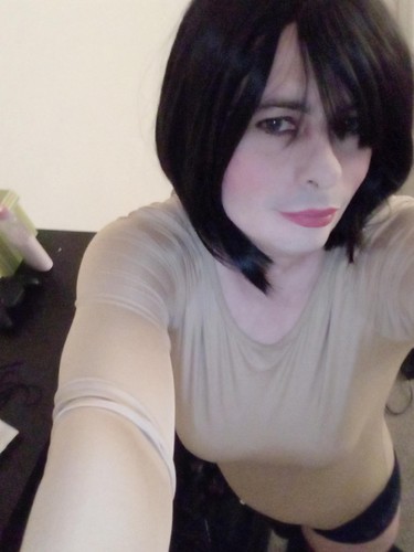 uksissyhumiliation