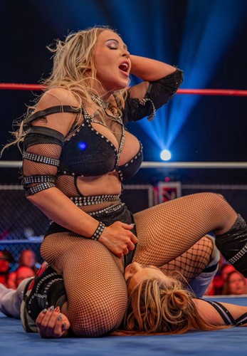 WomensDivision_Adults